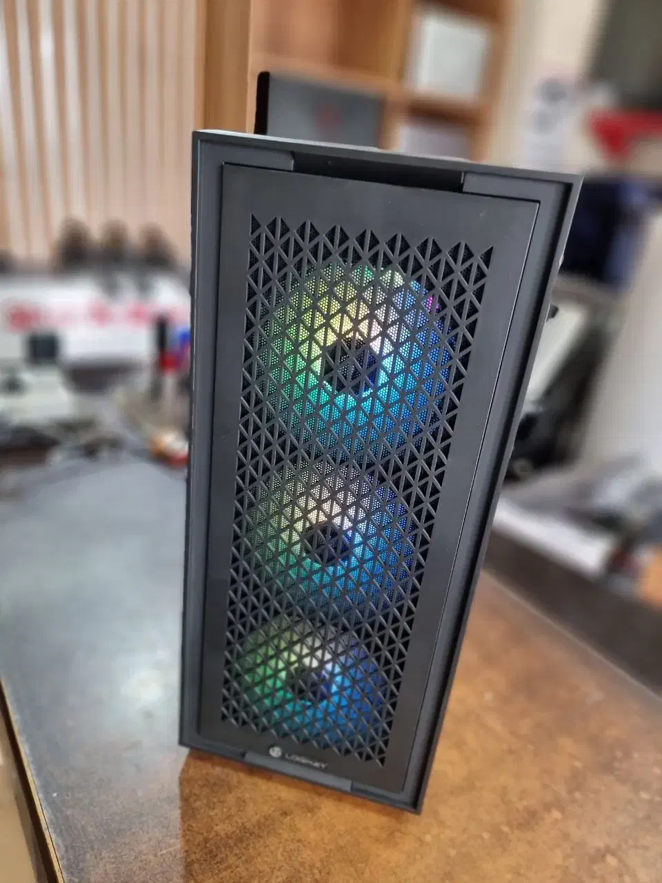 کیس گیمینگ DDR5 سه ماه کارکرد گارانتی دار|رایانه رومیزی|آمل, |دیوار