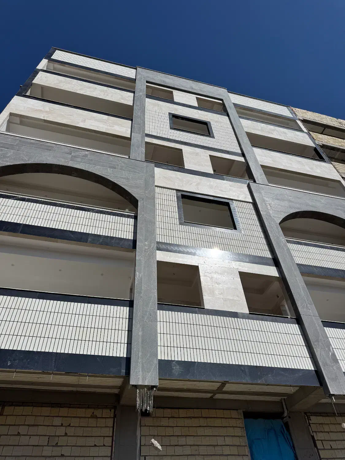 ۱۲۰ متر / سنددار / روبه نما و روبه افتاب / نوساز|فروش آپارتمان|کرج, گلشهر|دیوار