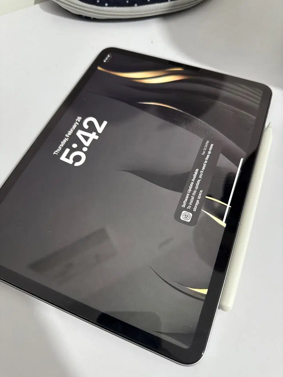 ipad pro 2022 128gb|تبلت|شیراز, ریشمک|دیوار