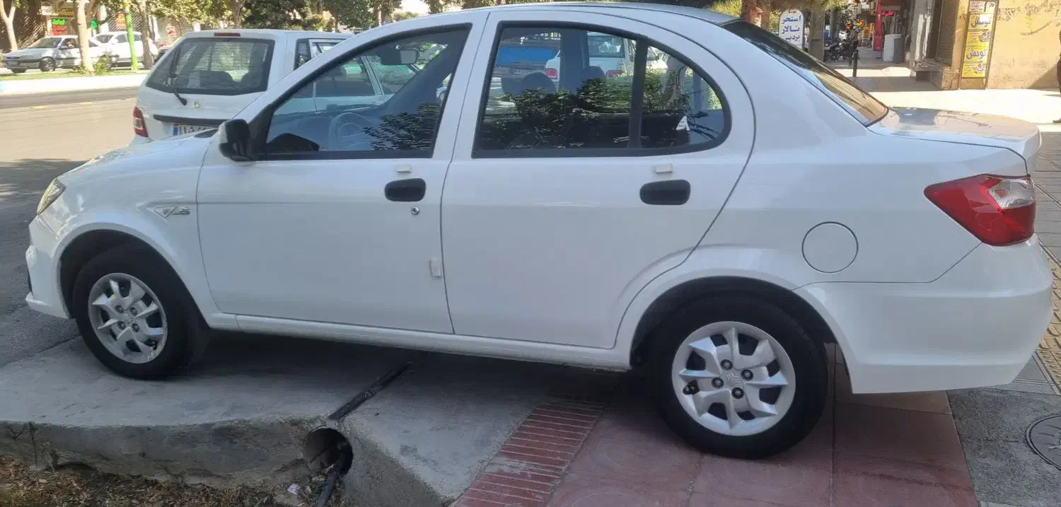 ساینا مدل ۴۰۳|خودرو سواری و وانت|اصفهان, شهید رجایی|دیوار