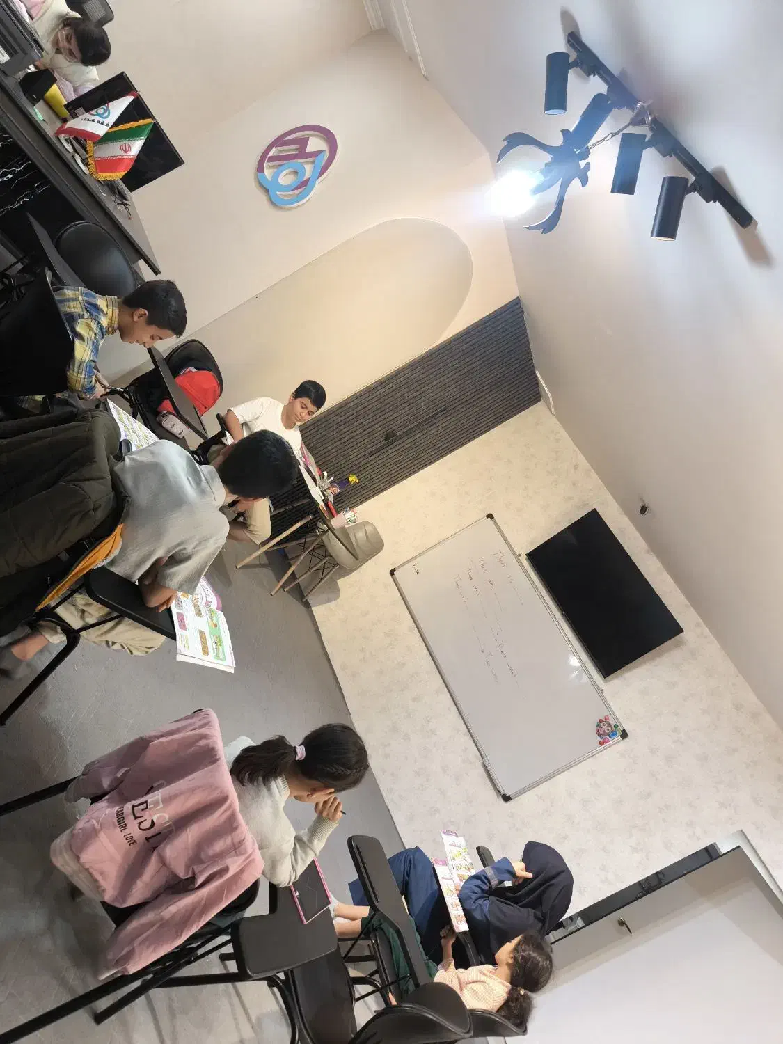 تدریس زبان انگلیسی با جدید ترین متد آموزشی|خدمات آموزشی|یزد, |دیوار