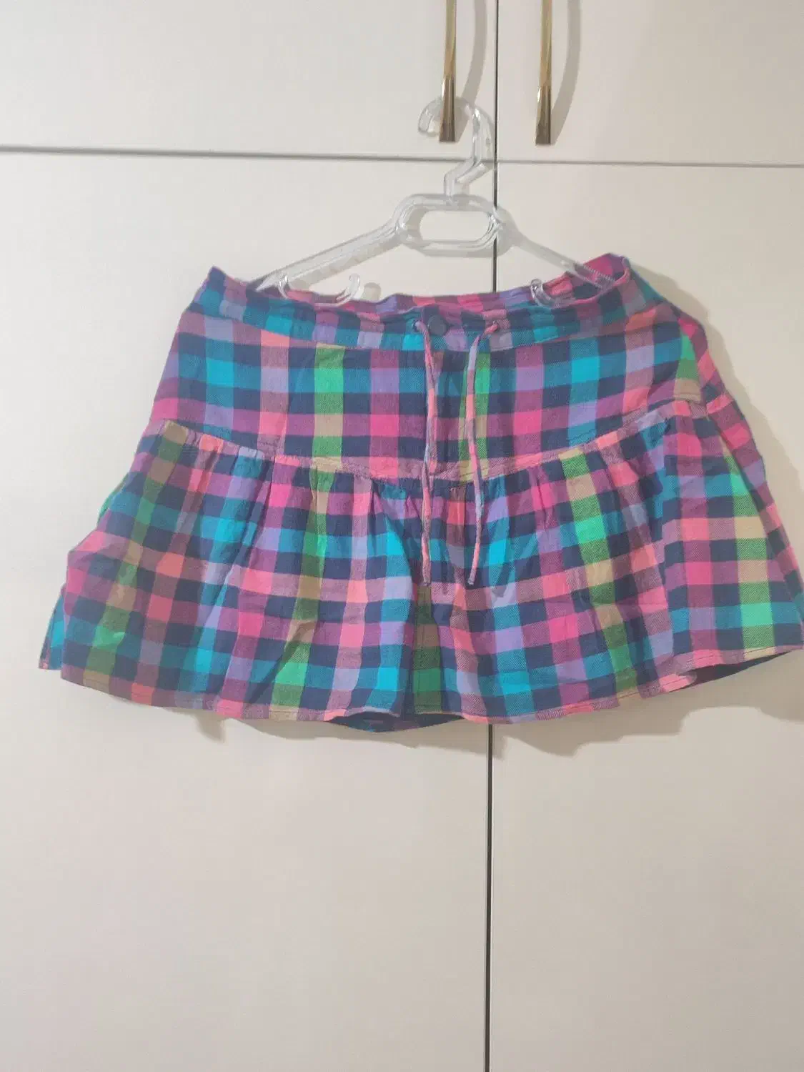 لباس|لباس|خرم‌آباد, |دیوار