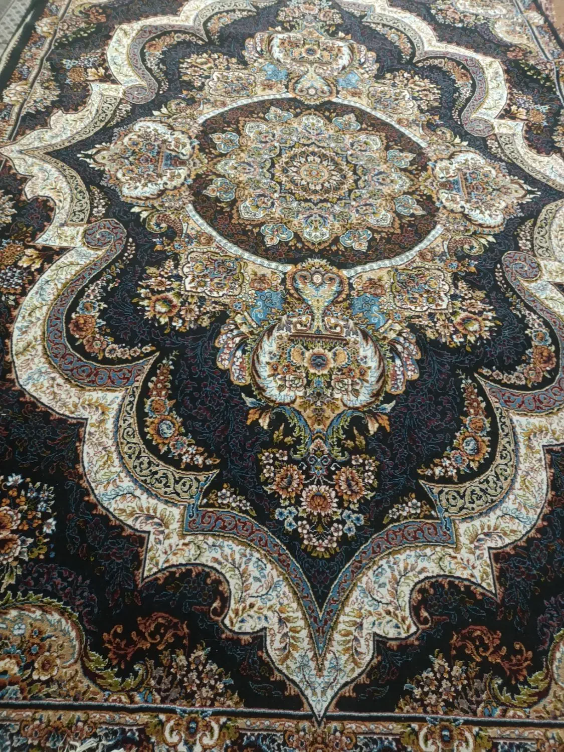 فرش ۶ متری در حد نو|فرش|کلاله, |دیوار