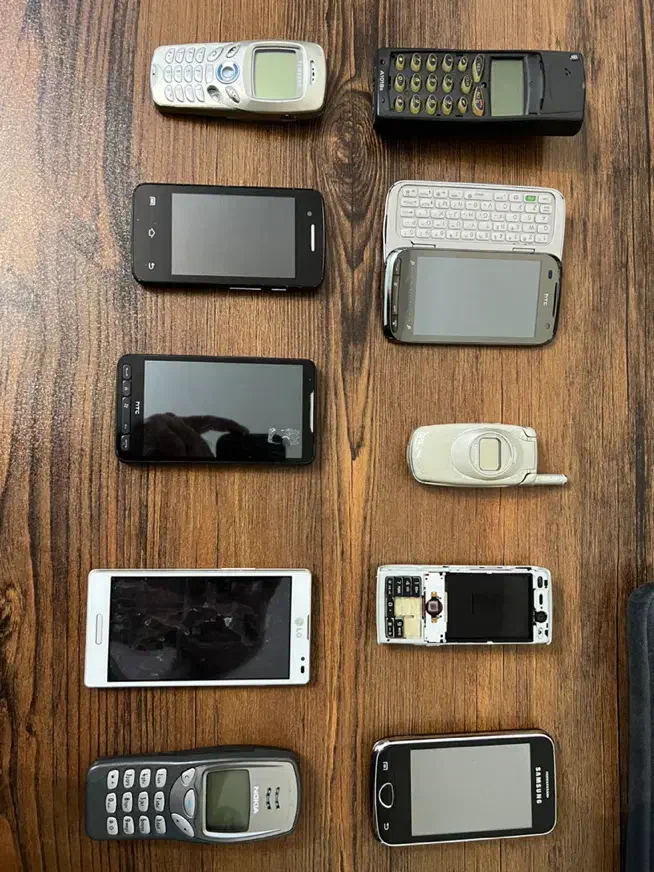 گوشی نیازمند تعمیر|موبایل|کرمان, |دیوار