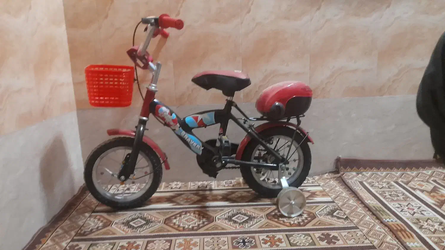 دوچرخه ۱2 قرمز تمیز و کاملآ سالم|دوچرخه، اسکیت، اسکوتر|اصفهان, شهید رجایی|دیوار