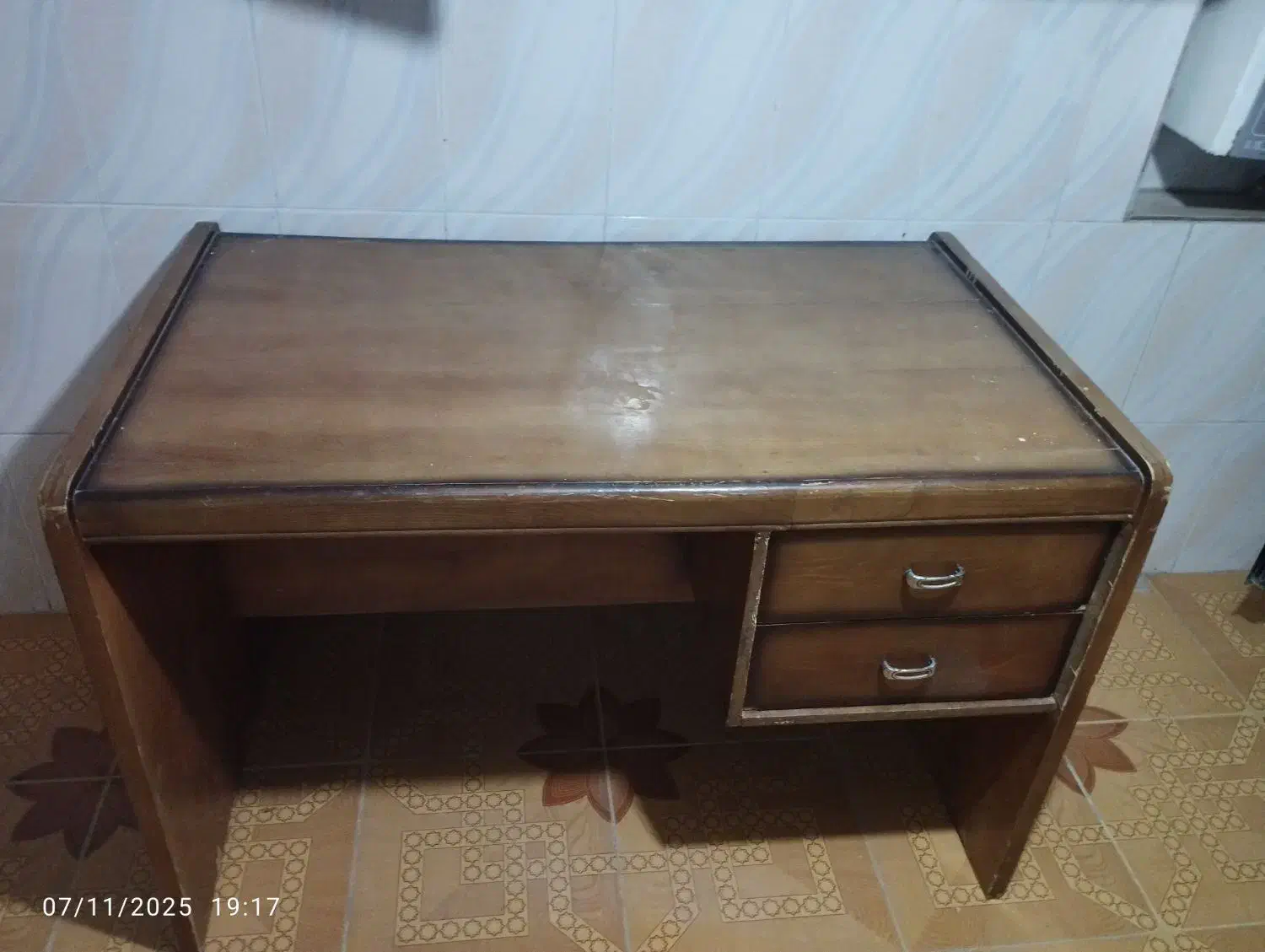 میز تحریر|میز تحریر و کامپیوتر|کنگاور, |دیوار