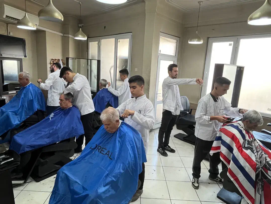 خدمات آموزش آرایشگری مردانه آموزشگاه گامک تضمینی|خدمات آرایشگری و زیبایی|تهران, فلسطین (میدان انقلاب)|دیوار