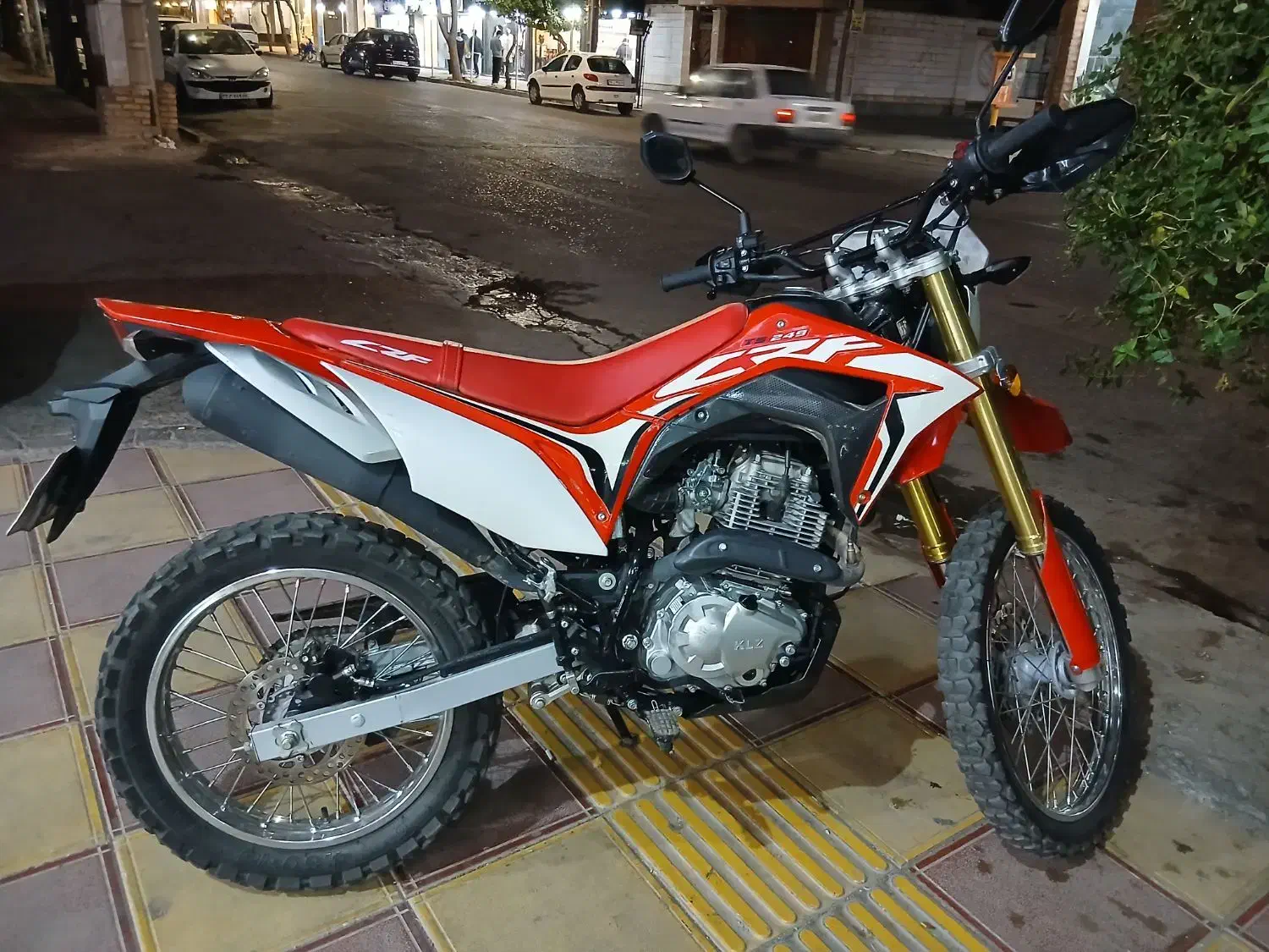 تریل توسن طرح crf ۲۵۰|موتورسیکلت|سبزوار, ولیعصر (نجار آباد)|دیوار