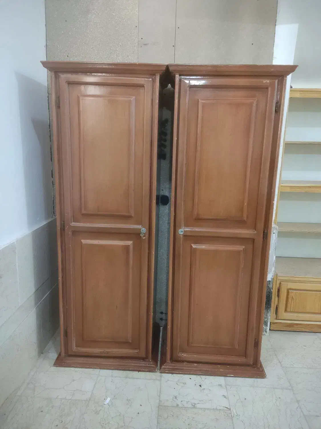 کمد|جاکفشی، کمد، دراور|سبزوار, قاضی زاد|دیوار