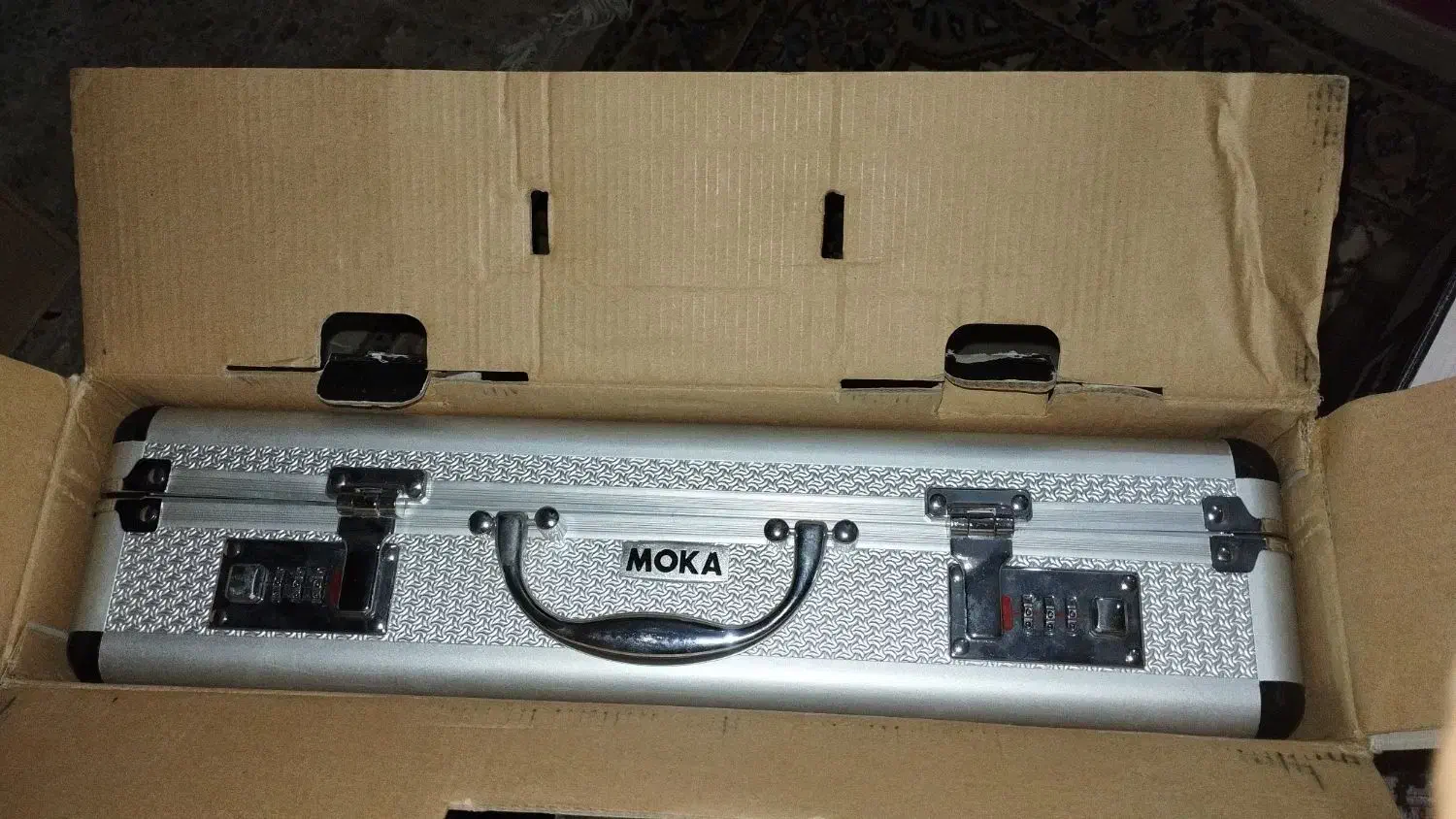 سرویس قاشق و چنگال چمدانی .|ظروف سرو و پذیرایی|تهران, امام حسین|دیوار