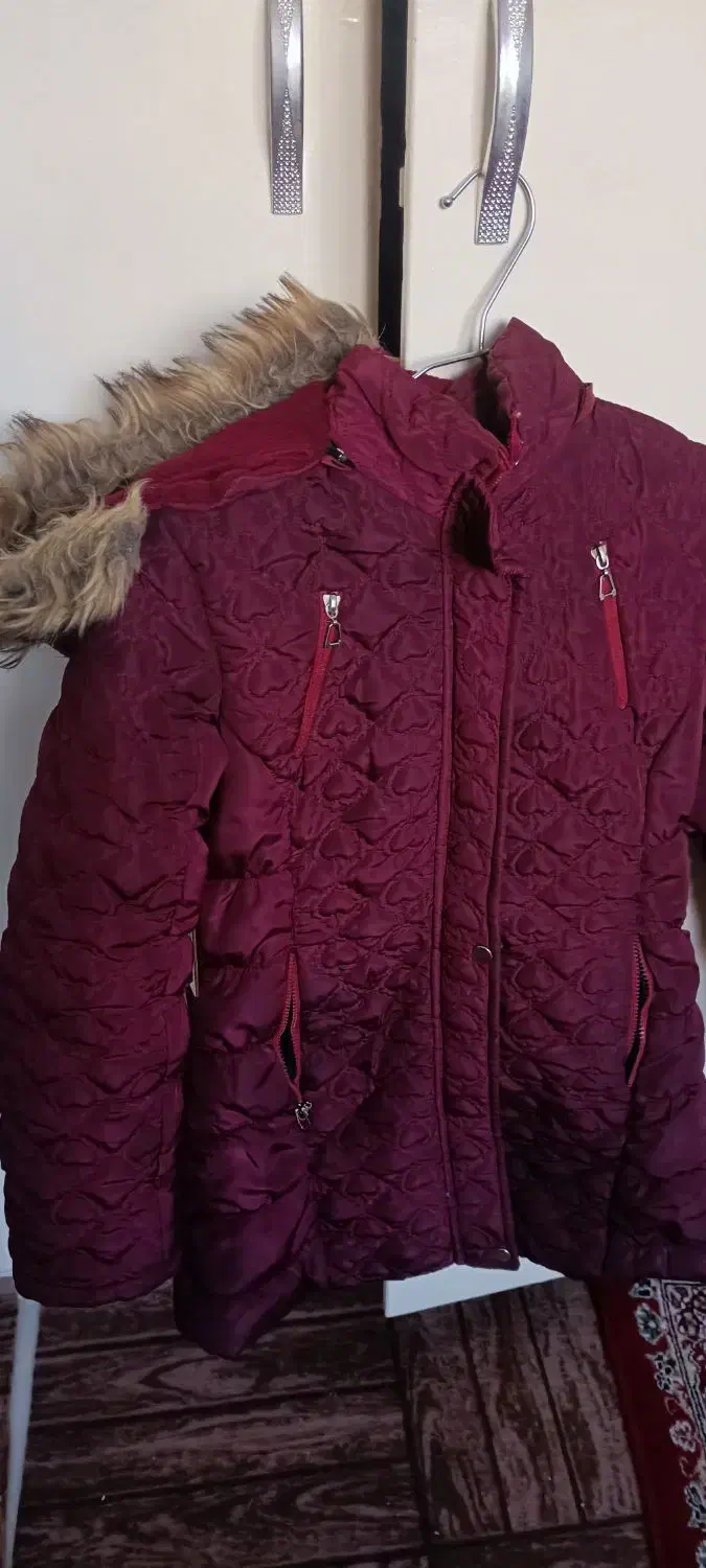 چند عدد کاپشن دخترانه درحدنو مناسب سن ۶تا۱۰سال|کفش و لباس بچه|سهند, |دیوار