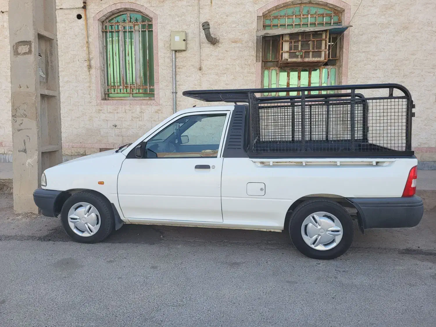 وانت پرایدمدل ۴۰۱|خودرو سواری و وانت|اهواز, کوی آغاجاری|دیوار