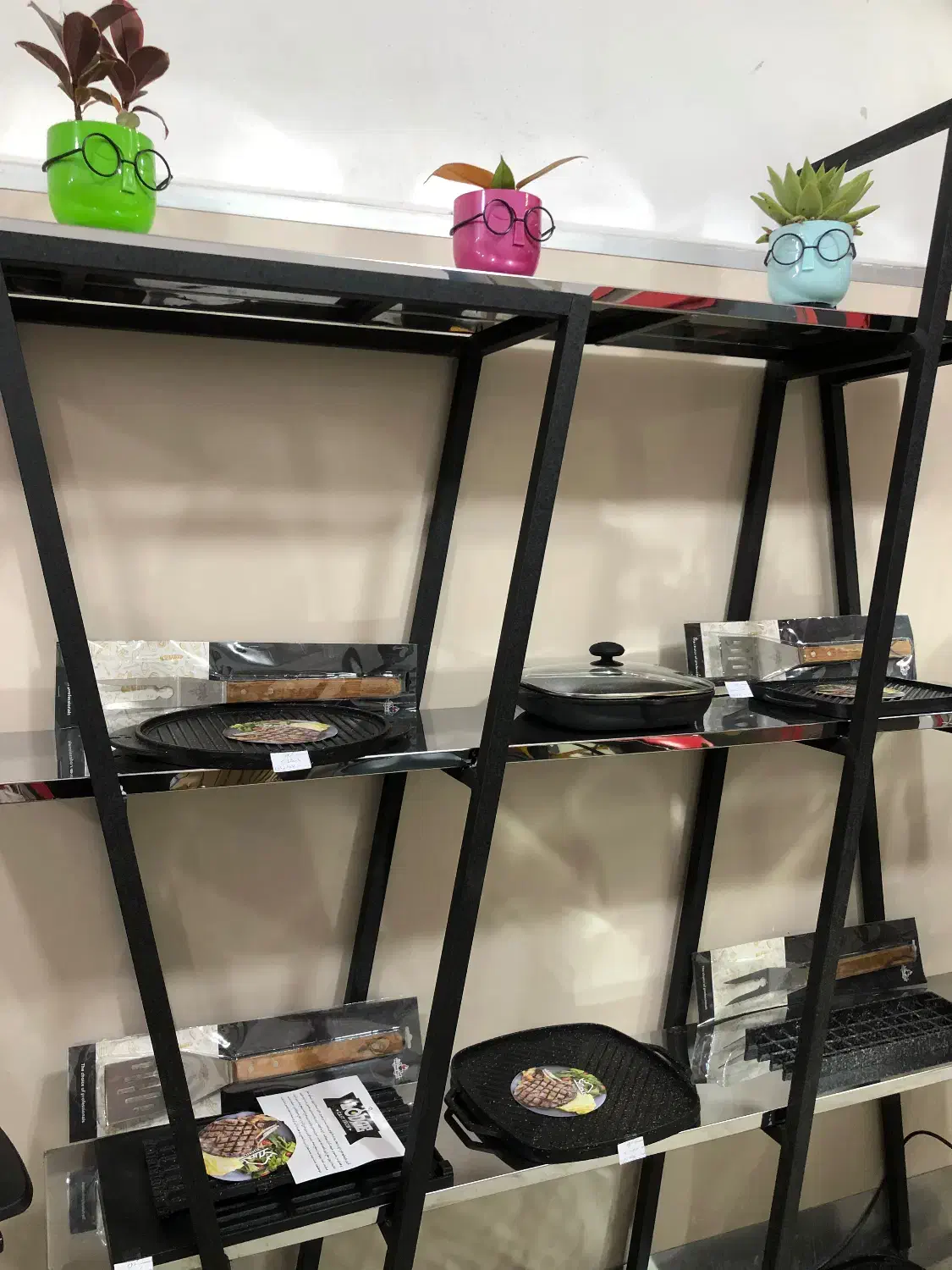 استند استیل|کتابخانه، شلف، قفسههای دیواری|ورامین, شهرک فجر|دیوار