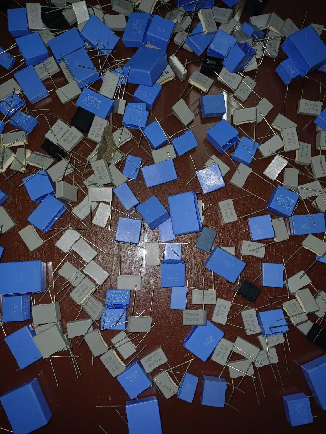 خازن|صوتی و تصویری|اسلام‌شهر, شهرک توحید|دیوار