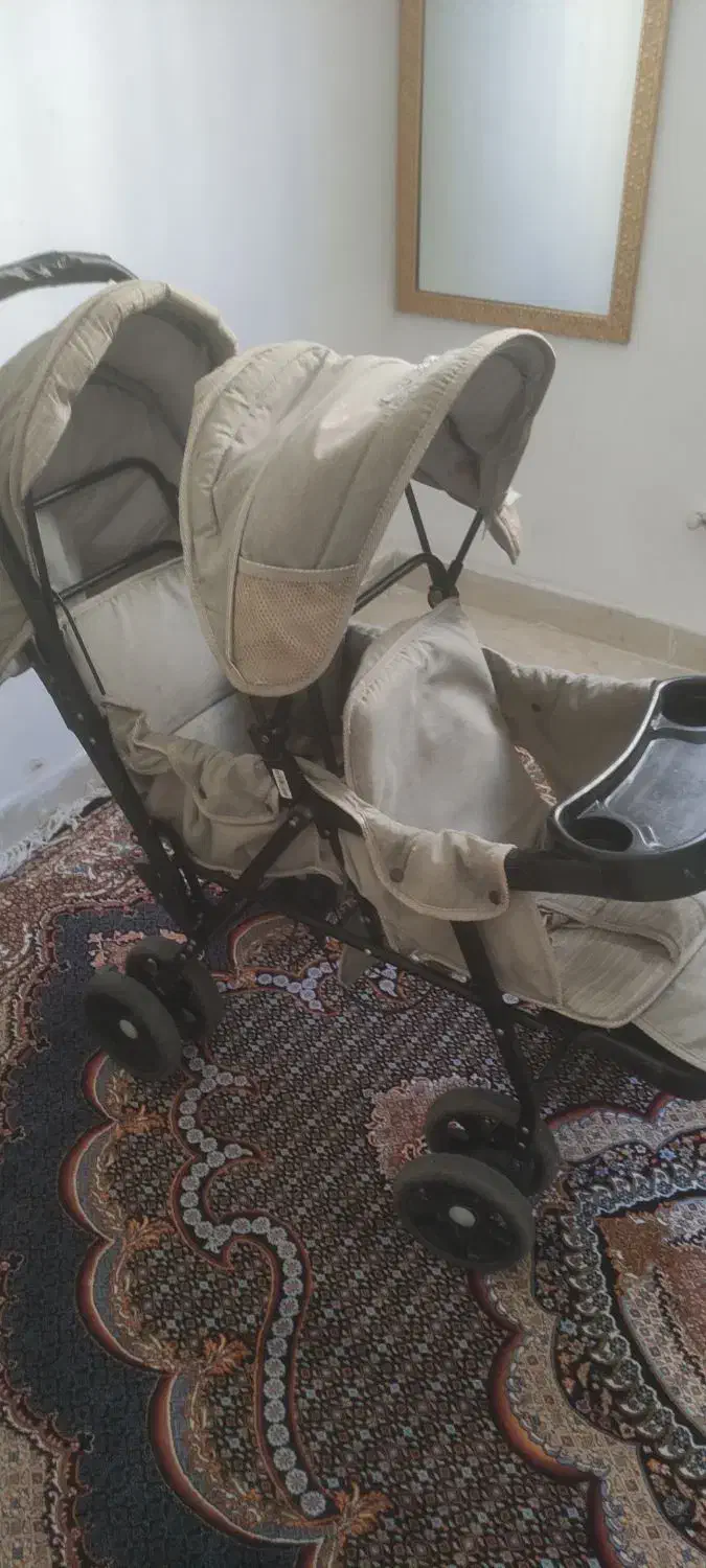 کالسکه دو قلو در حد نو|کالسکه و لوازم جانبی|اسلام‌شهر, شهرک قائمیه|دیوار