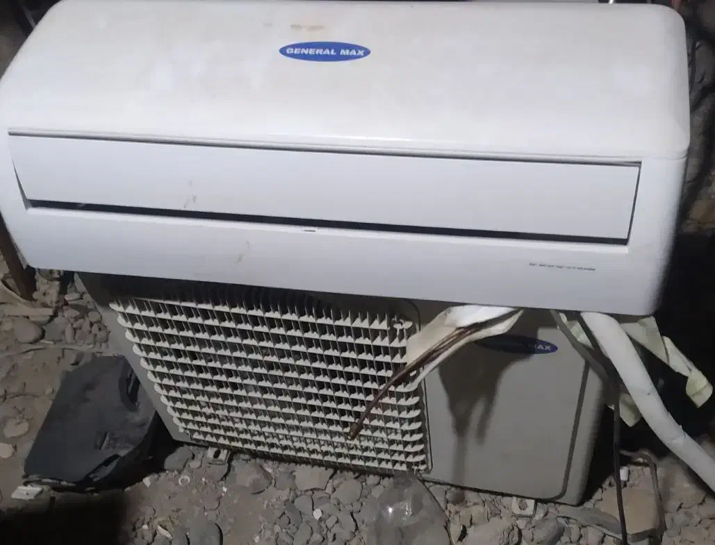 دو دستگاه اسپیلت ۱۲ هزار خیلی تمیز|کولر گازی و فنکوئل|جیرفت, |دیوار