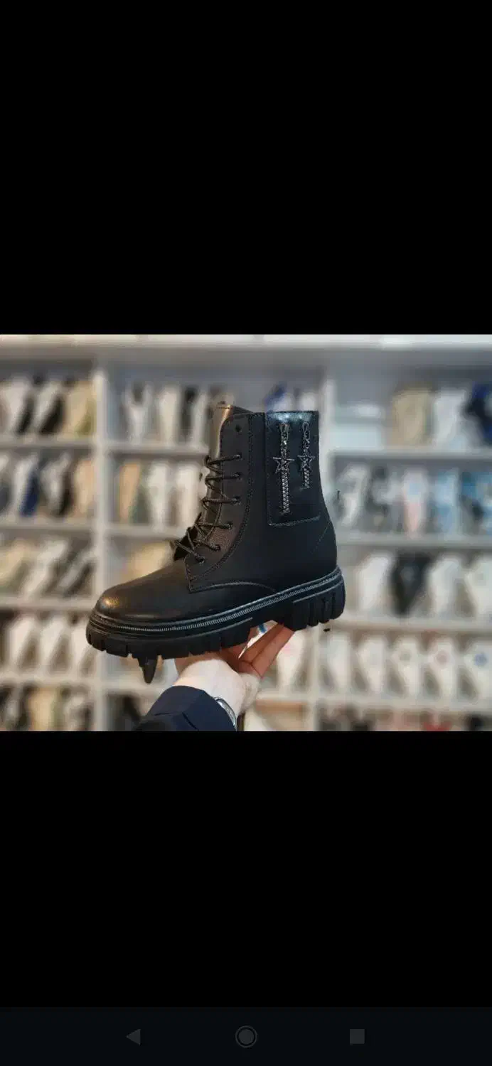 نیم بوت زنانه و.کتونی اسپرت|کیف، کفش، کمربند|خرمآباد, |دیوار