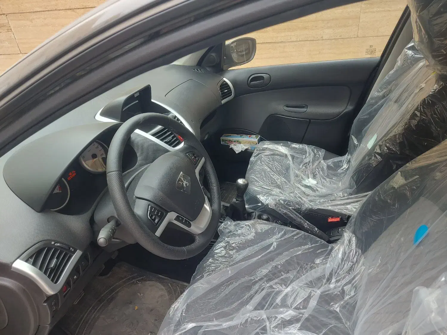 پژو207.پانا.مشکی.ابنوس|خودرو سواری و وانت|مشهد, هفت تیر (نه دره)|دیوار