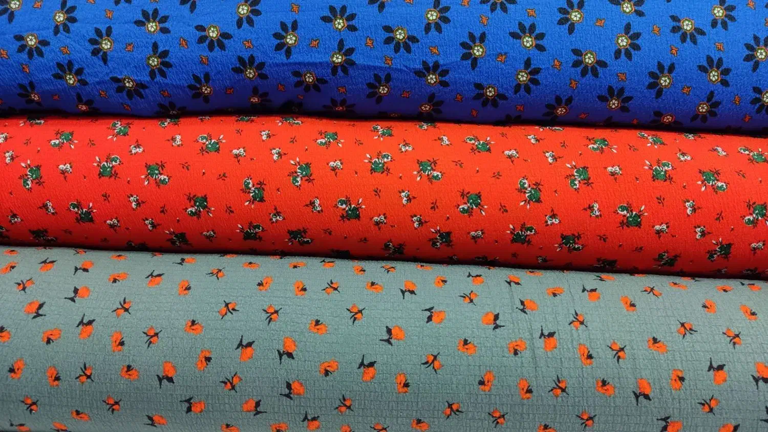 پفکی|لباس|سقز, |دیوار