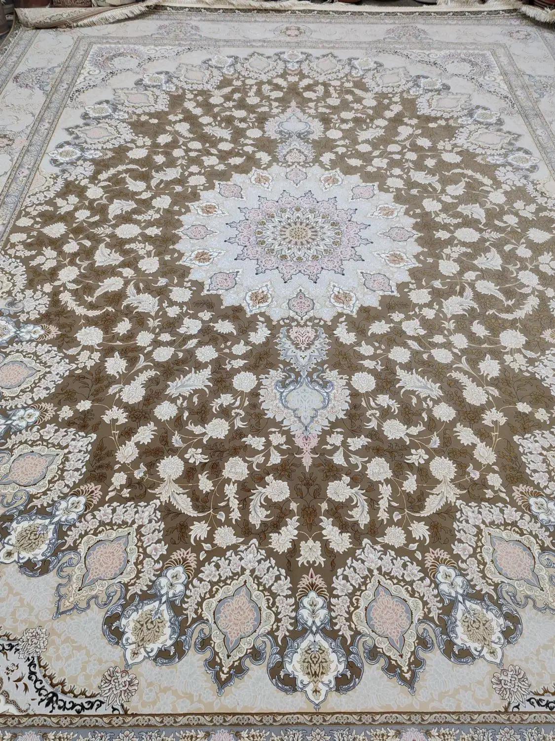 2تخته فرش 1700شانه عقیق نسکافه ایی نو و اکبند|فرش|قم, نیروگاه|دیوار