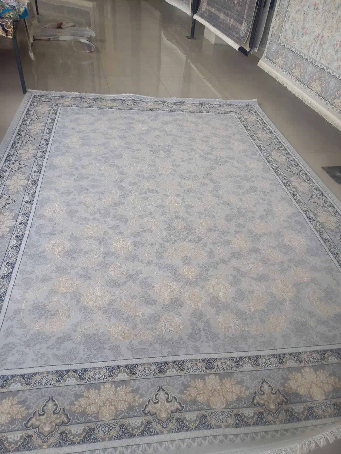 فرش ۷۰۰شانه اکرلیک  رنگ سیلور خیلی کم کاروتمیز|فرش|شاهرود, |دیوار