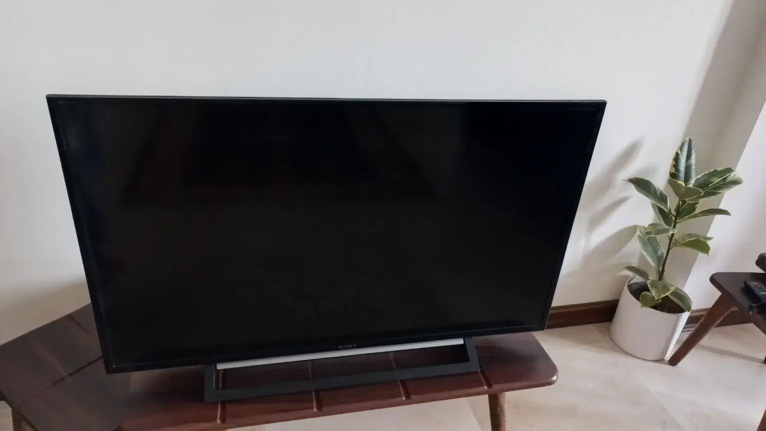 تلویزیون سونی  ۴۰اینچ LED|تلویزیون و پروژکتور|هشتگرد, فاز ۱ مهستان|دیوار