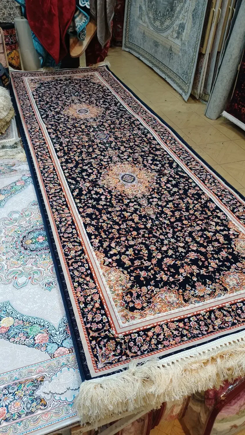 کناره فرش ۱۲۰۰ شانه اکرلیک نخ آلمان|فرش|تبریز, |دیوار