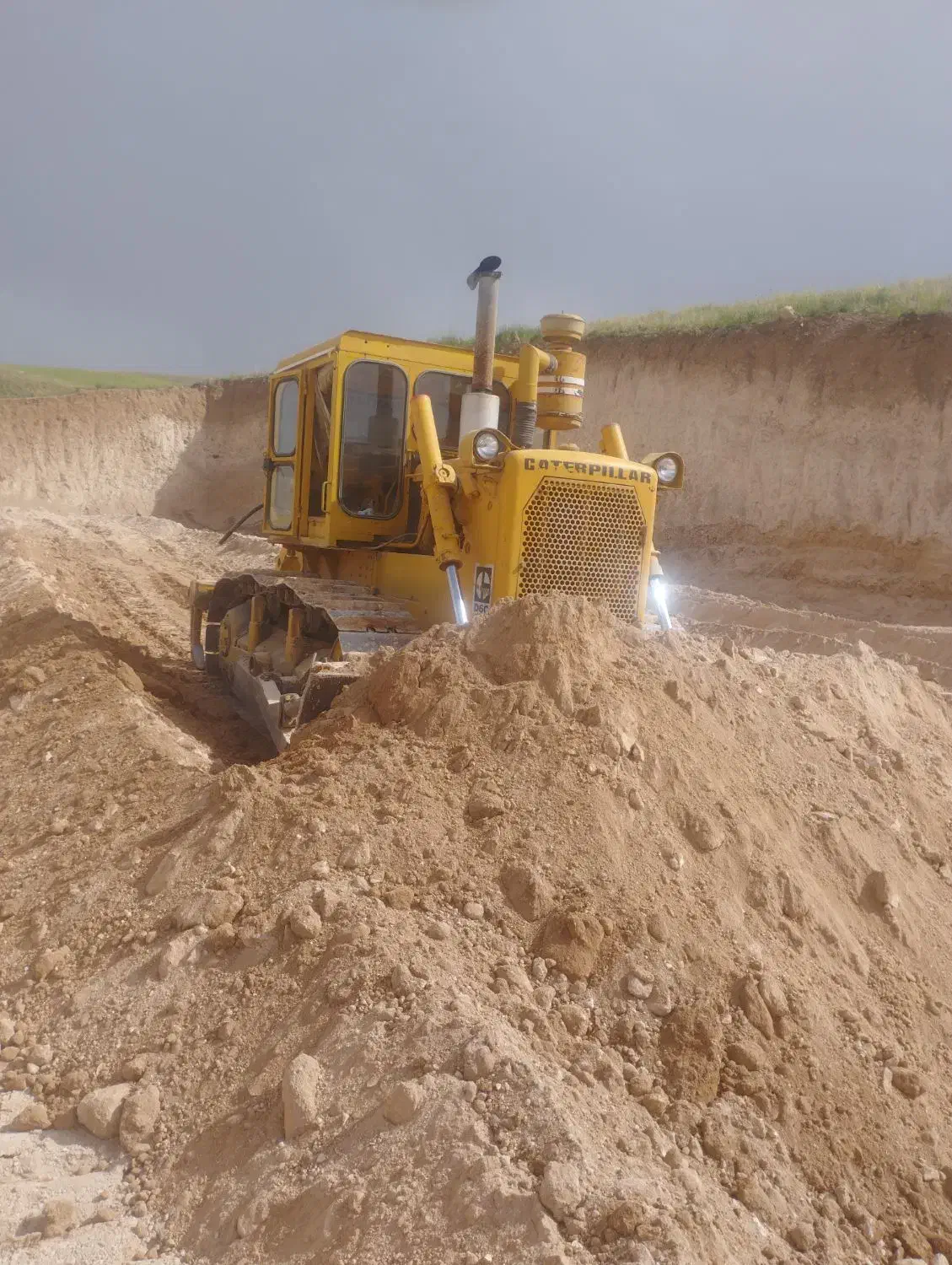 شخم زدن تصحیح زمین|خدمات باغبانی و درختکاری|ملایر, |دیوار