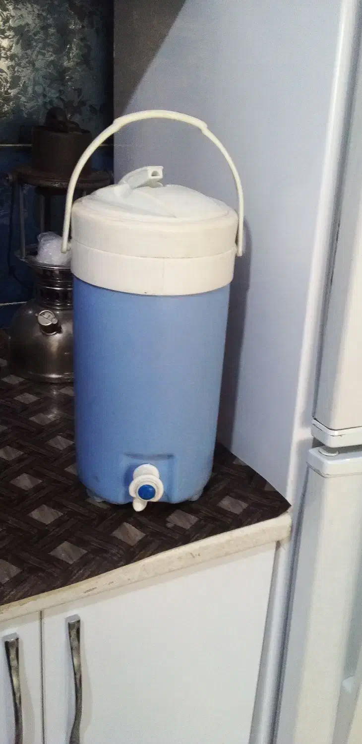 کلمن وقوری چدن سالم|ظروف نگهدارنده، پلاستیکی، یک‌بارمصرف|اردبیل, |دیوار