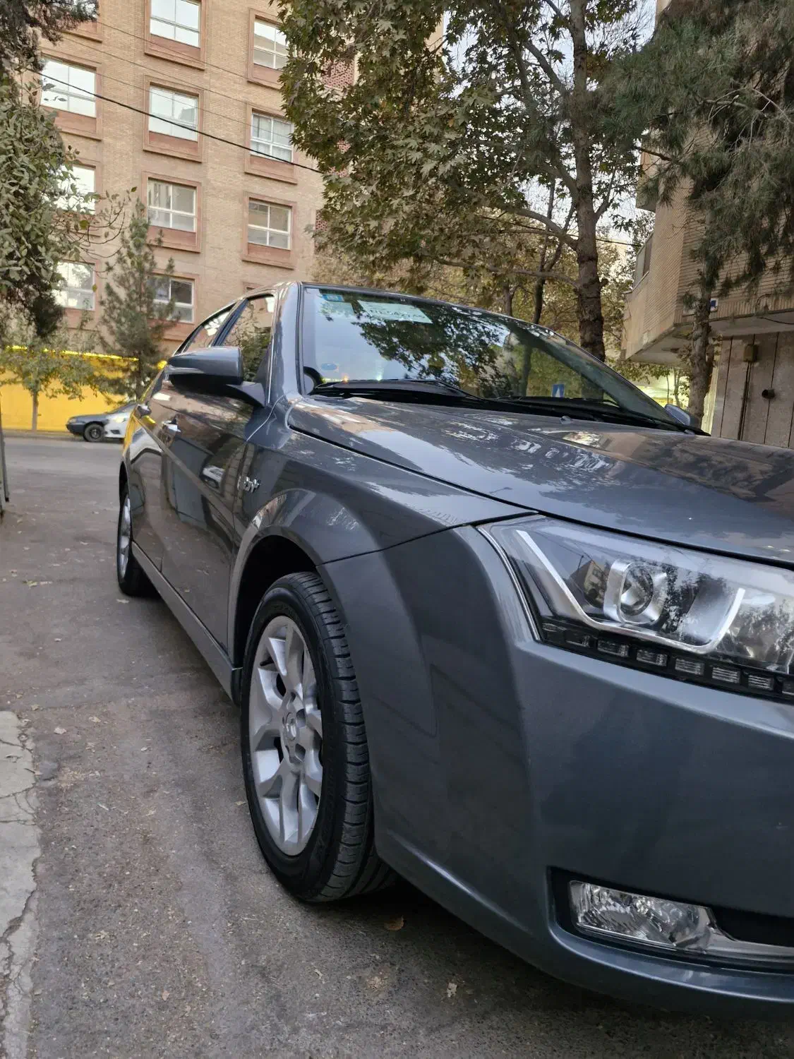 دنا پلاس اتومات فول ۱۴۰۱ خاکستری متالیک|خودرو سواری و وانت|اصفهان, رسالت|دیوار