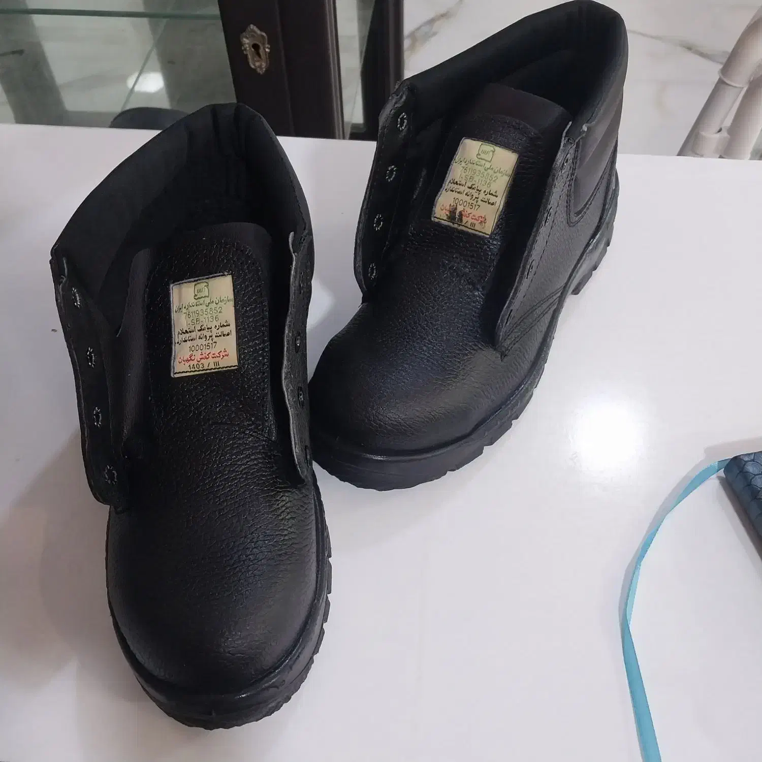 کفش ایمنی|کیف، کفش، کمربند|عسلویه, |دیوار