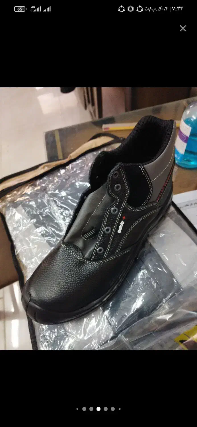 کفش کار و لباس کار|لباس|دیواندره, |دیوار