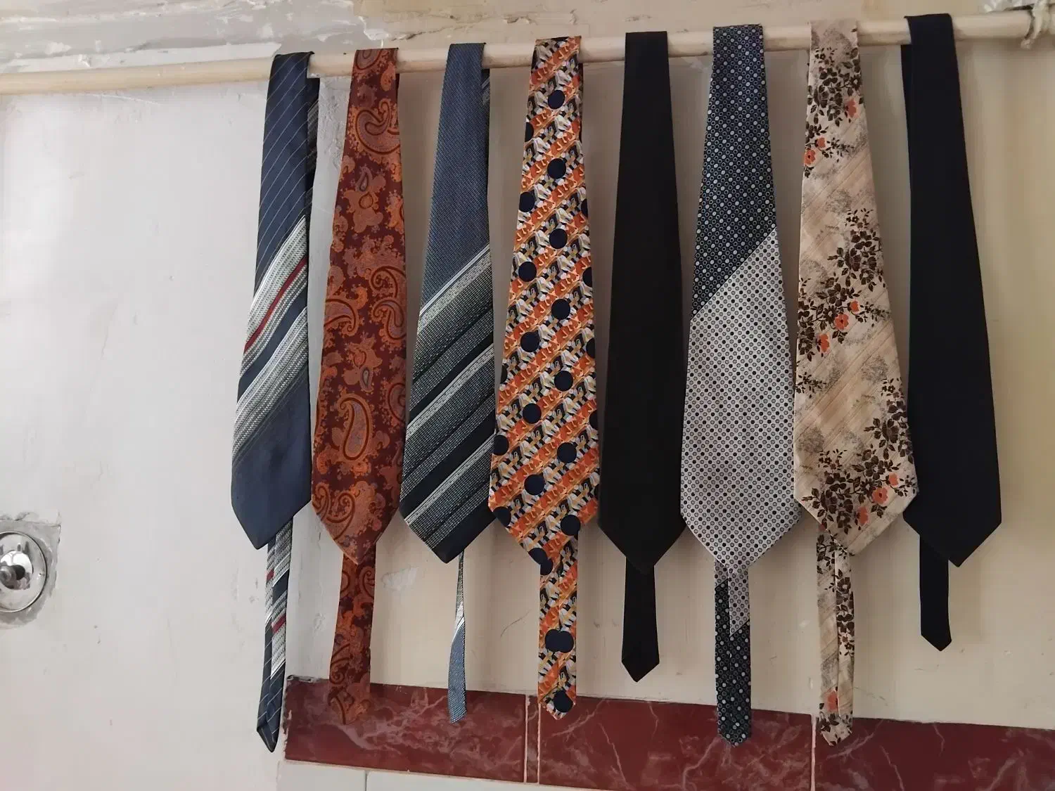 باسلام|لباس|خوی, |دیوار