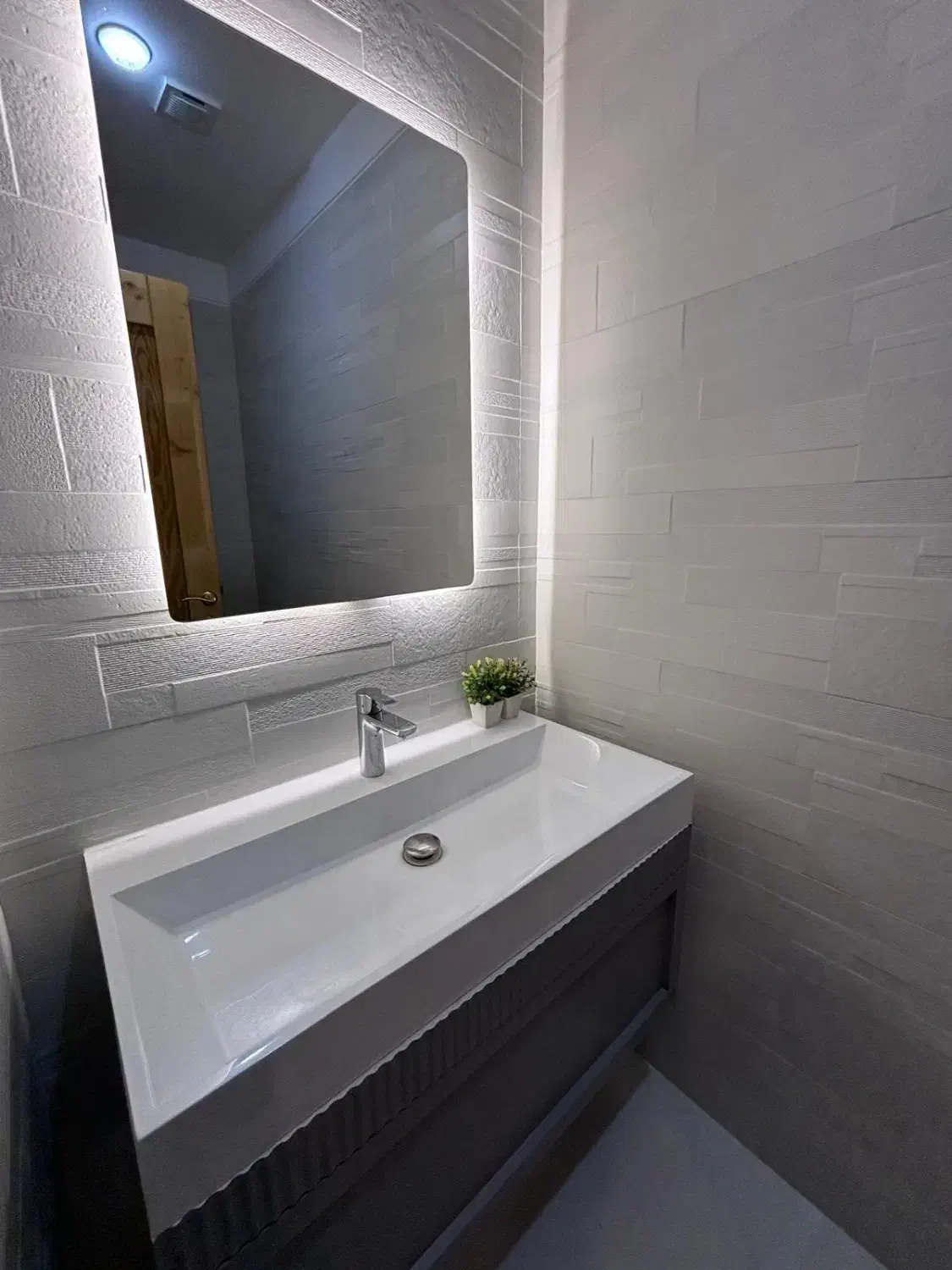 فروش آپارتمان بازسازی‌شده بعلت مهاجرت|فروش آپارتمان|تهران, جماران (نیاوران)|دیوار