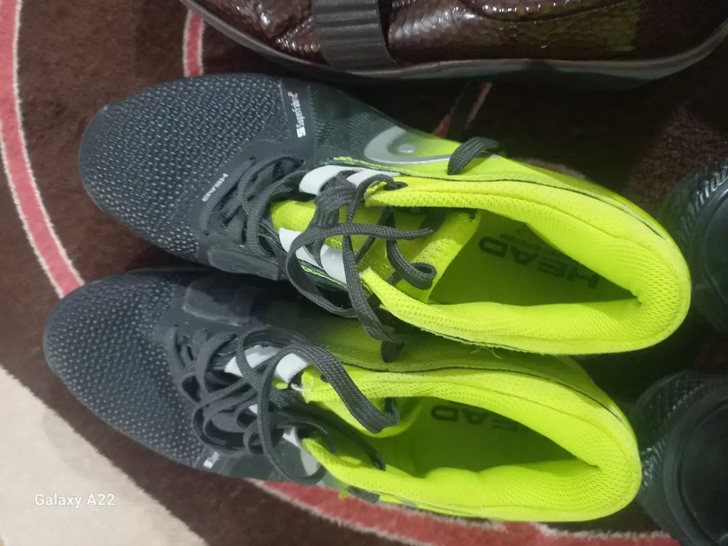 چند عدد پوتین در حد نو|کیف، کفش، کمربند|شادگان, |دیوار