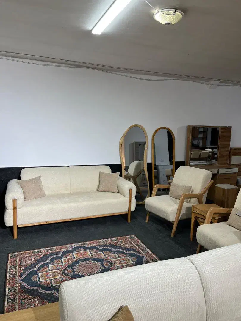 مبل فلورانس|مبلمان خانگی و میز عسلی|صدرا-فارس, فاز ۱|دیوار