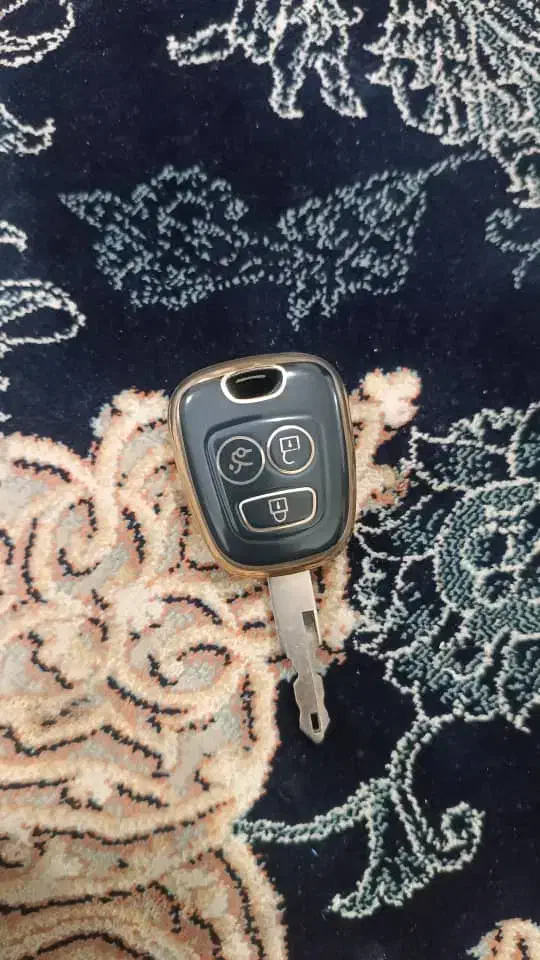 گمشده|اشیا|سبزوار, کوی بهار|دیوار