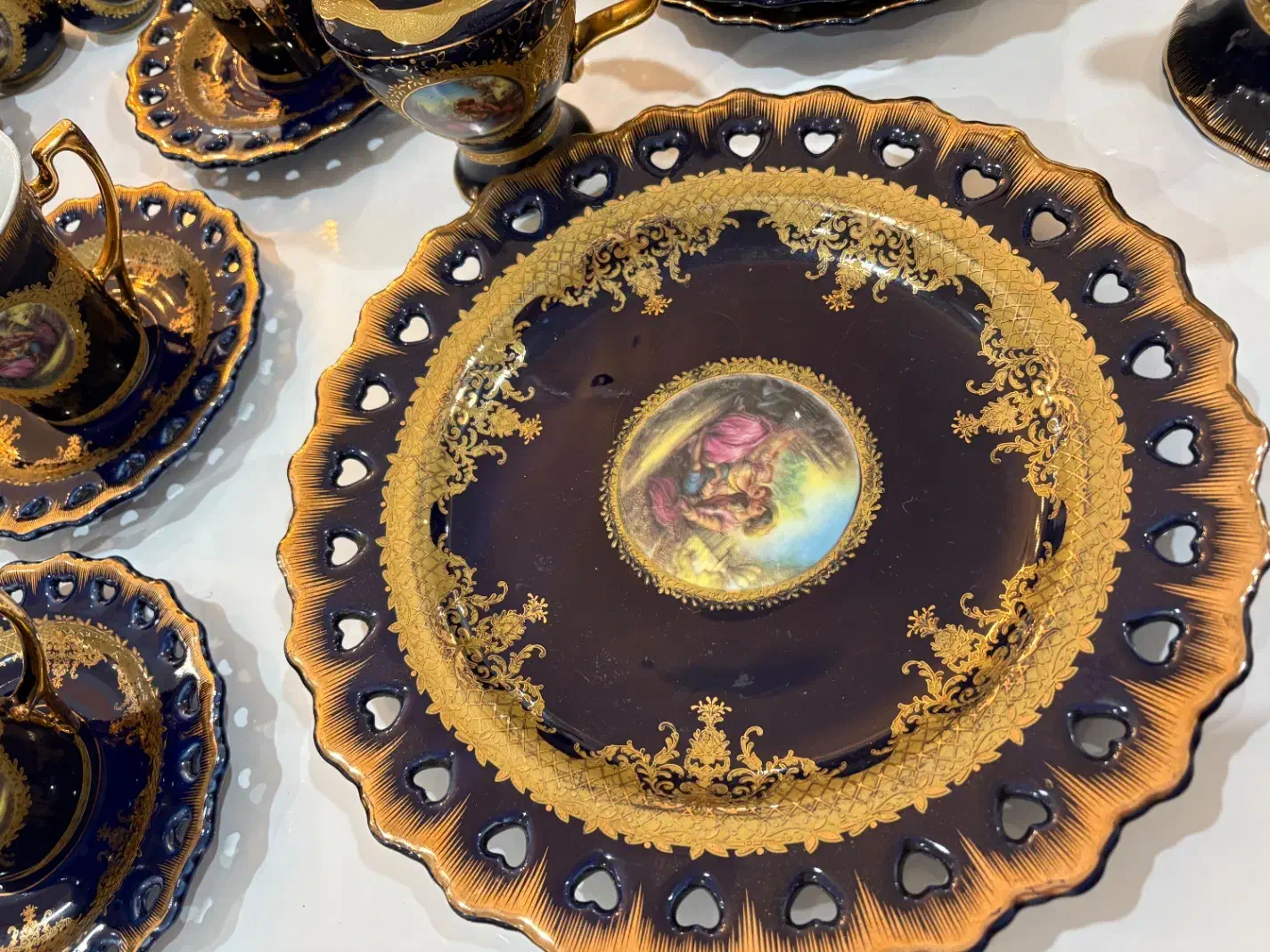 سرویس عصرانه خوری|ظروف سرو و پذیرایی|قم, زنبیل آباد|دیوار