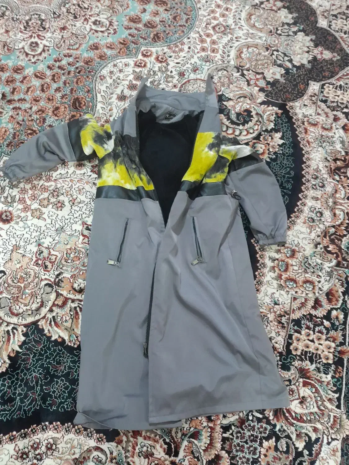 کاپشن نو|لباس|بیرجند, |دیوار