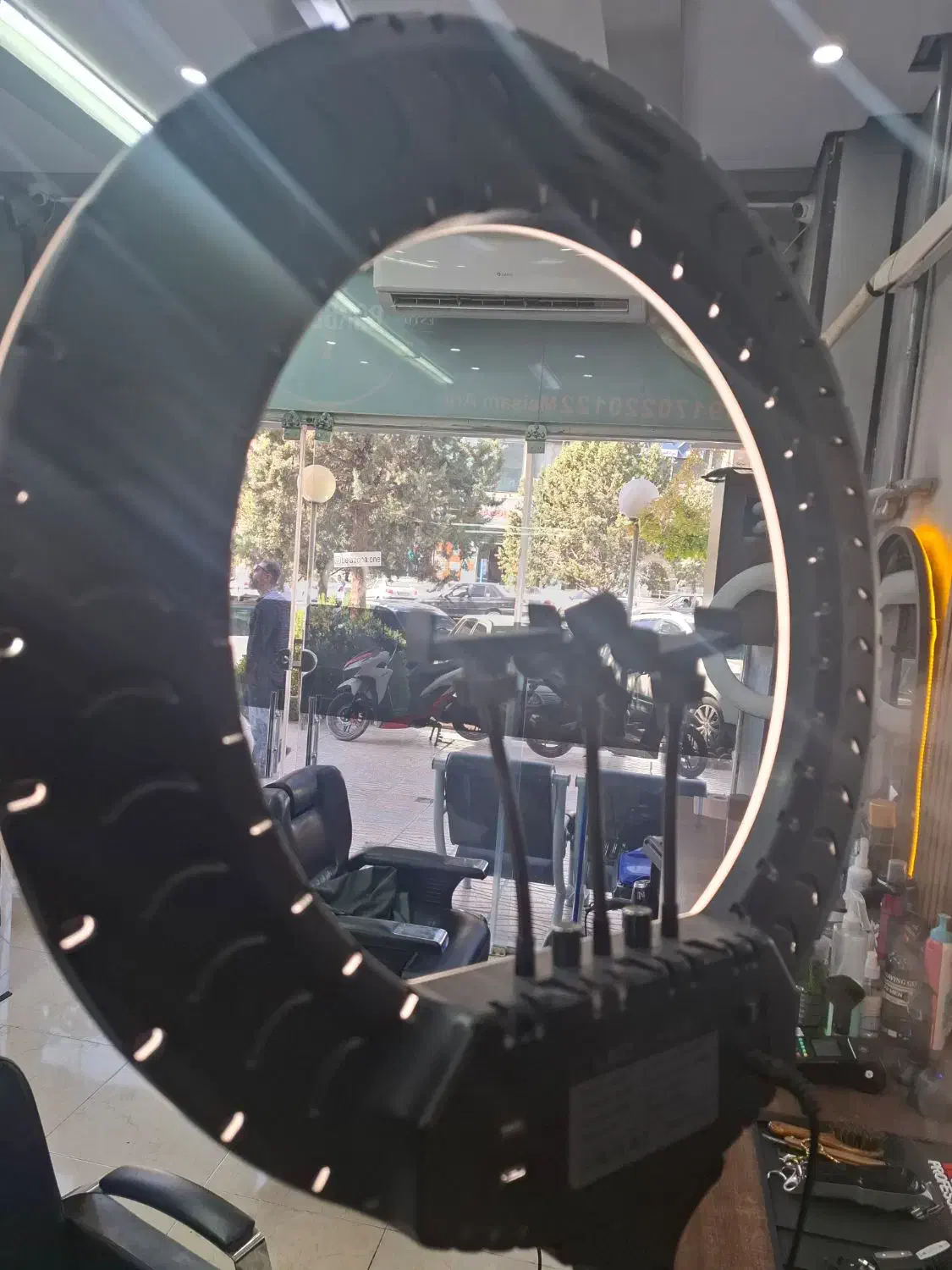 رینگ لایت 21|دوربین عکاسی و فیلمبرداری|صدرا-فارس, فاز ۱|دیوار