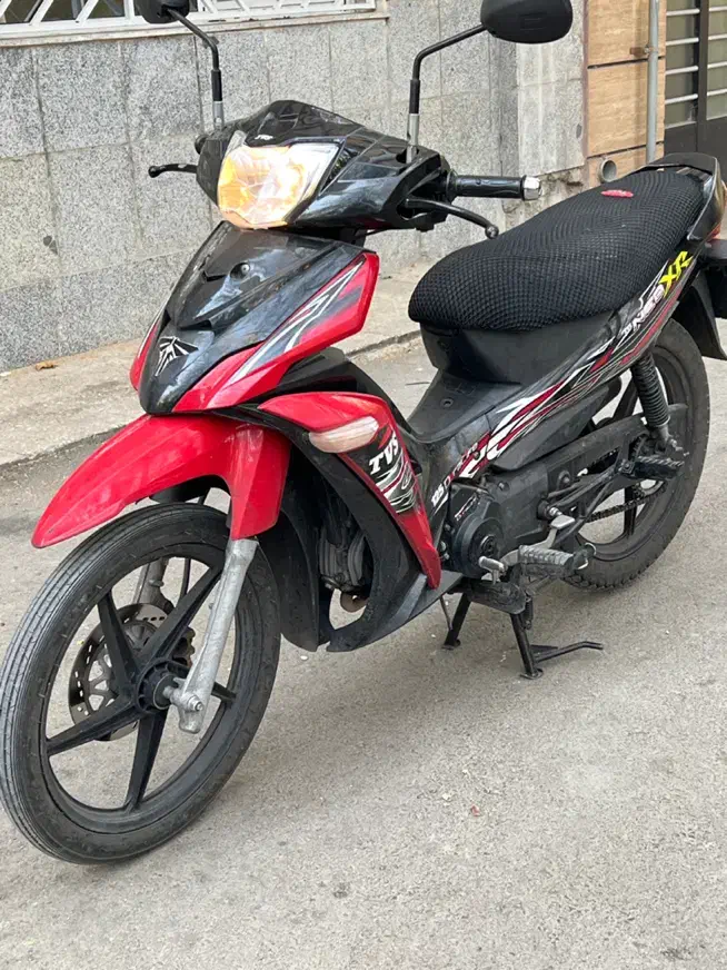 Tvs 95 کاربرات|موتورسیکلت|اصفهان, باغ دریاچه|دیوار