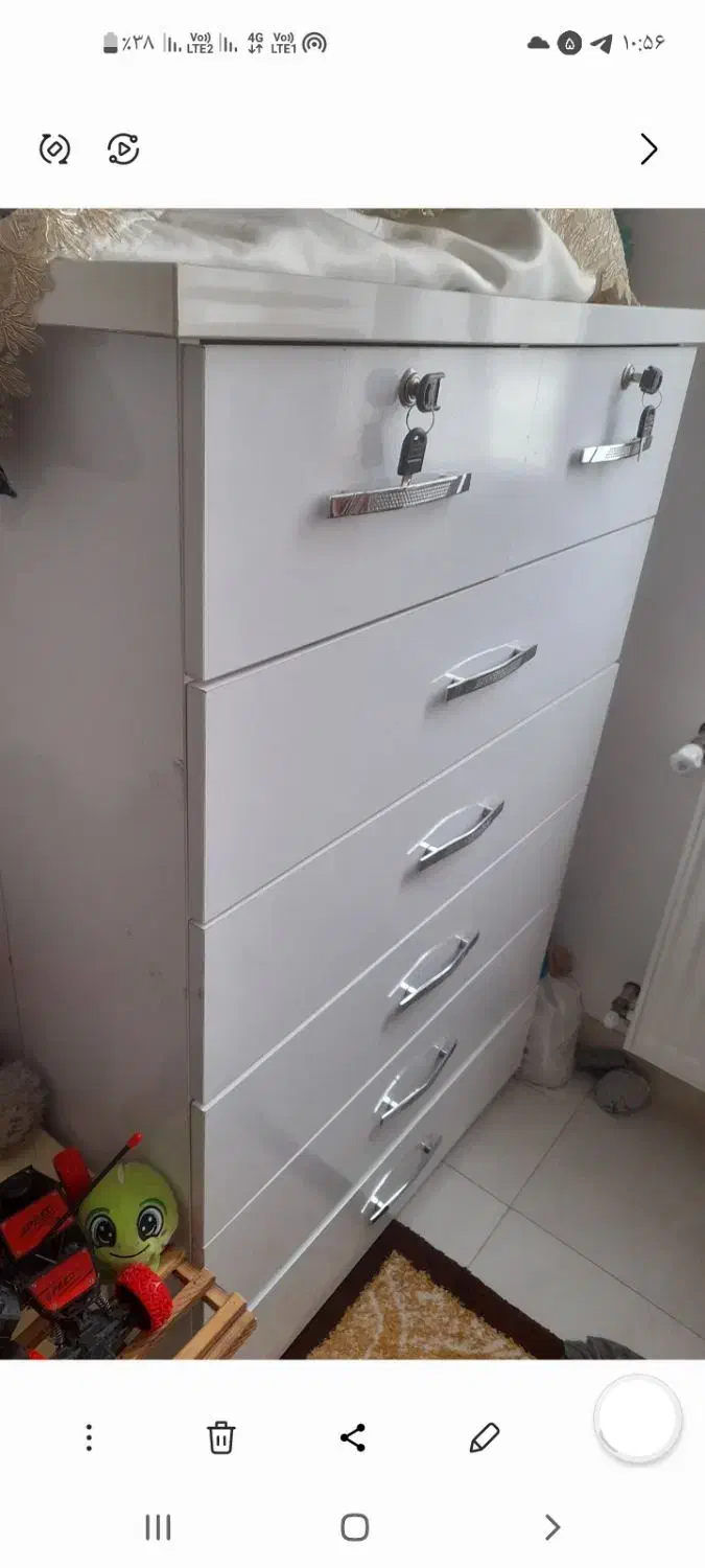 دراور|جاکفشی، کمد، دراور|صومعه‌سرا, |دیوار