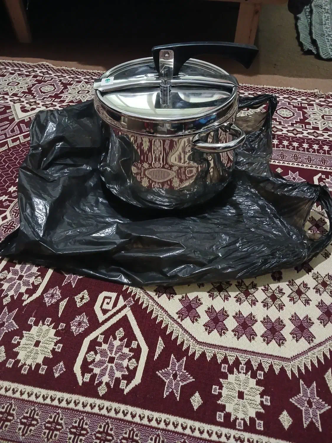 زودپز|ظروف پختوپز|قم, دروازه چوبی|دیوار