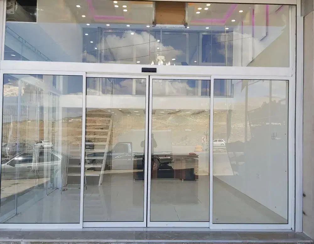 شیشه سکوریت و درب اتوماتیک شیشه ای|خدمات پیشه و مهارت|شوش, |دیوار