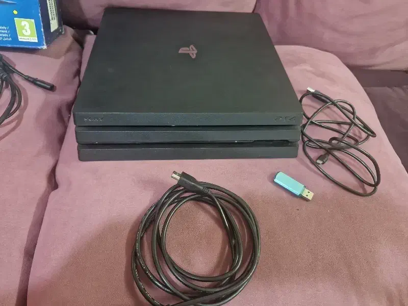 پلی استیشن 4 پرو|کنسول، بازی ویدئویی و آنلاین|فشاپویه, |دیوار