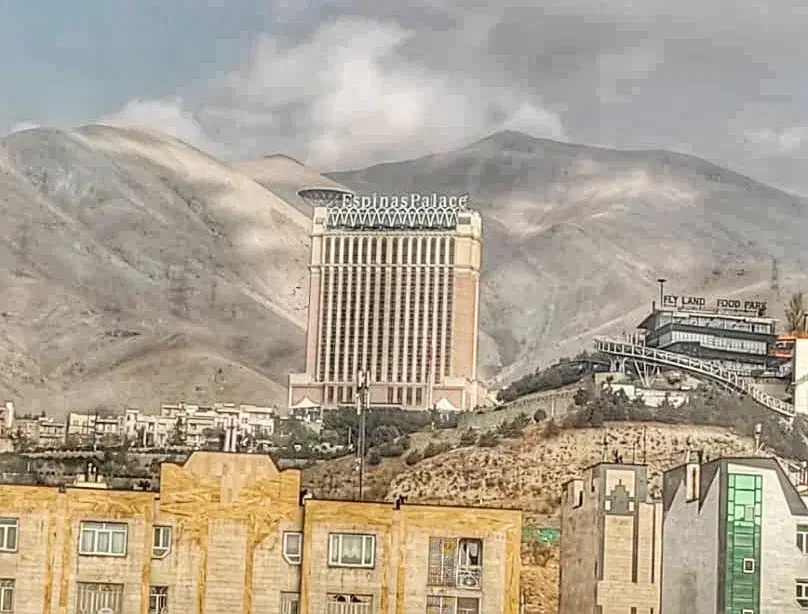 135متر/غرق در نور/سه خواب/ویو ابدی/تاپ لوکیشن