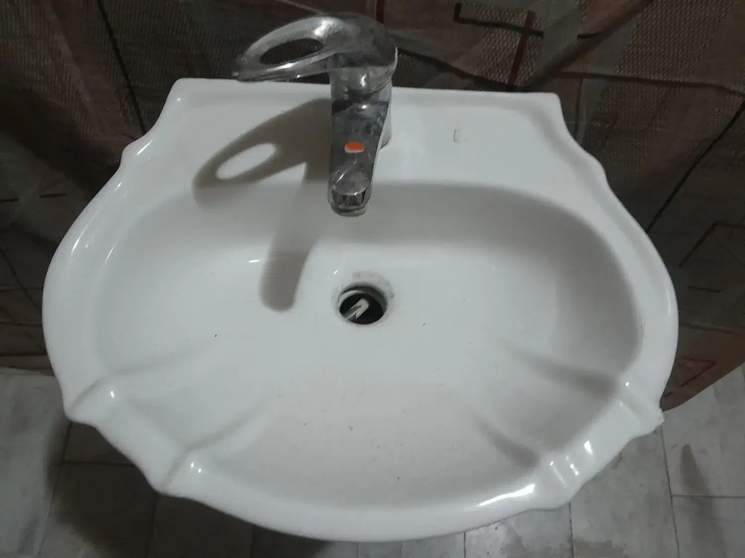 روشور چینی به همراه شیرآلات|لوازم سرویس بهداشتی|مشهد, موسوی قوچانی|دیوار