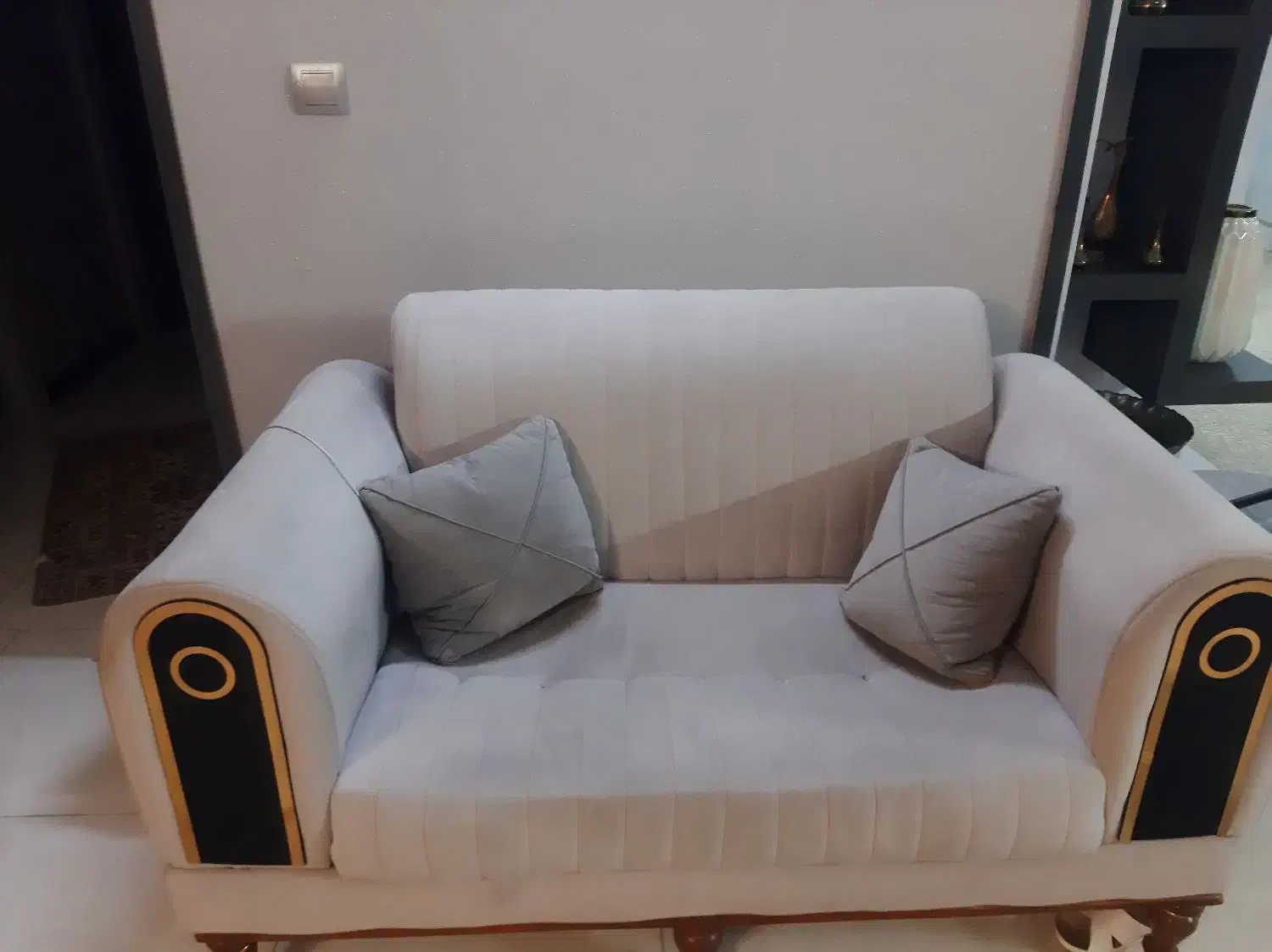 مبل راحتی ۷نفره|مبلمان خانگی و میز عسلی|اصفهان, جلالیه|دیوار