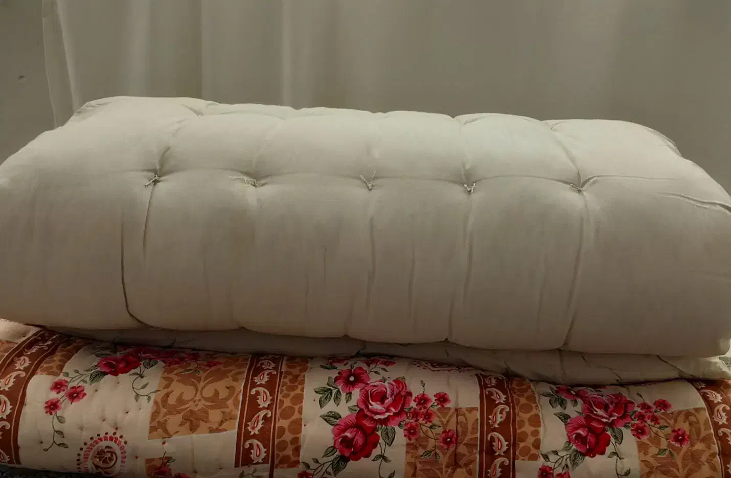 4دست لحاف نونو.|رختخواب، بالش، پتو|نسیم‌شهر, |دیوار