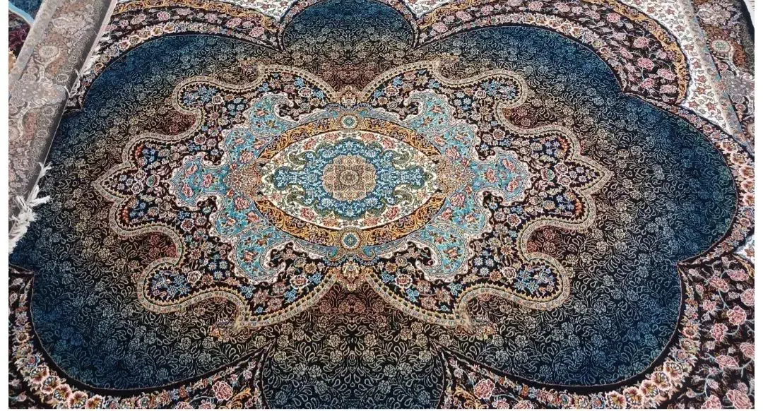 فرش ۷۰۰شانه|فرش|سیلاخور, |دیوار